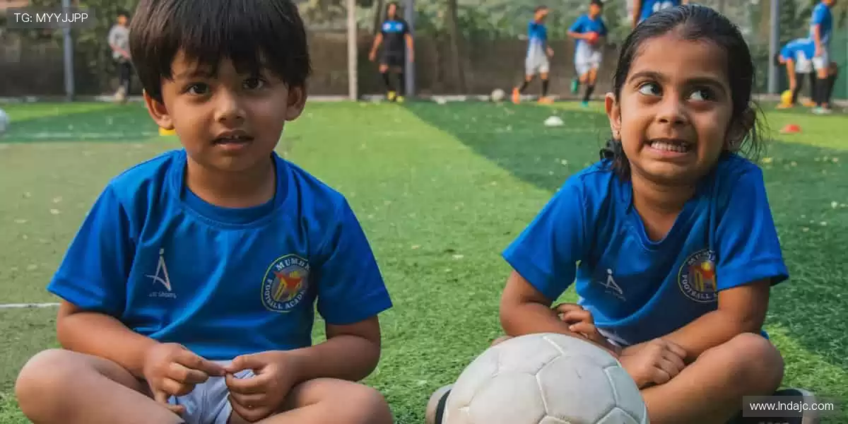 锁定屏幕,见证每一秒的心跳!📺 实时直播,与千万球迷同频共振!